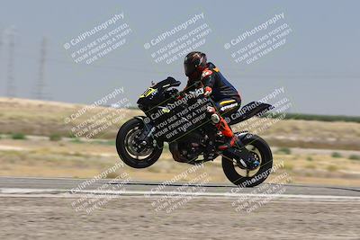 media/Aug-03-2025-TrackDaz (Sun) [[bf4a71acf9]]/A Group/12pm (Wheelie Bump)/